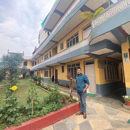 Pushpa Guest House Pokhara Ngoại thất bức ảnh