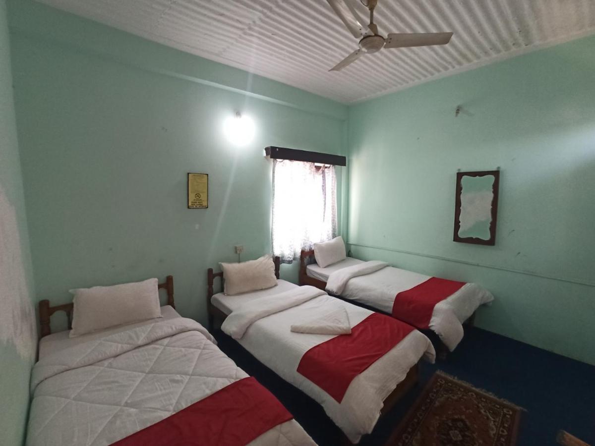 Pushpa Guest House Pokhara Ngoại thất bức ảnh